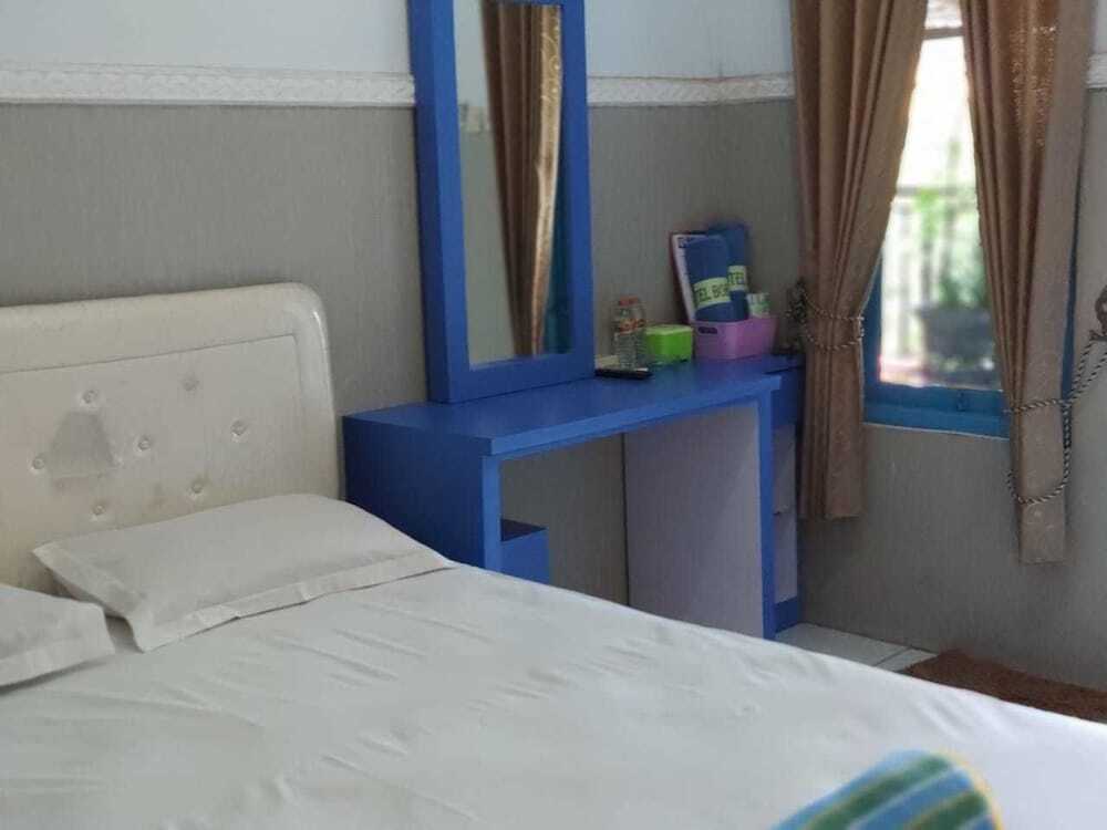 Ламонган: Hotel Boegenviel Syariah