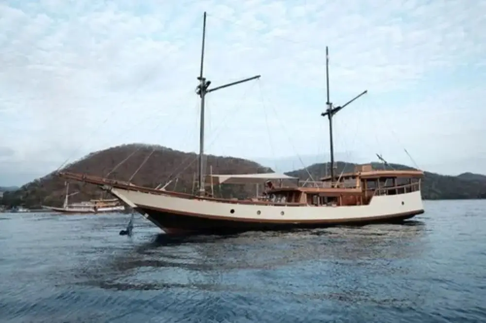 Лабуан-Баджо: Samara II Liveaboard