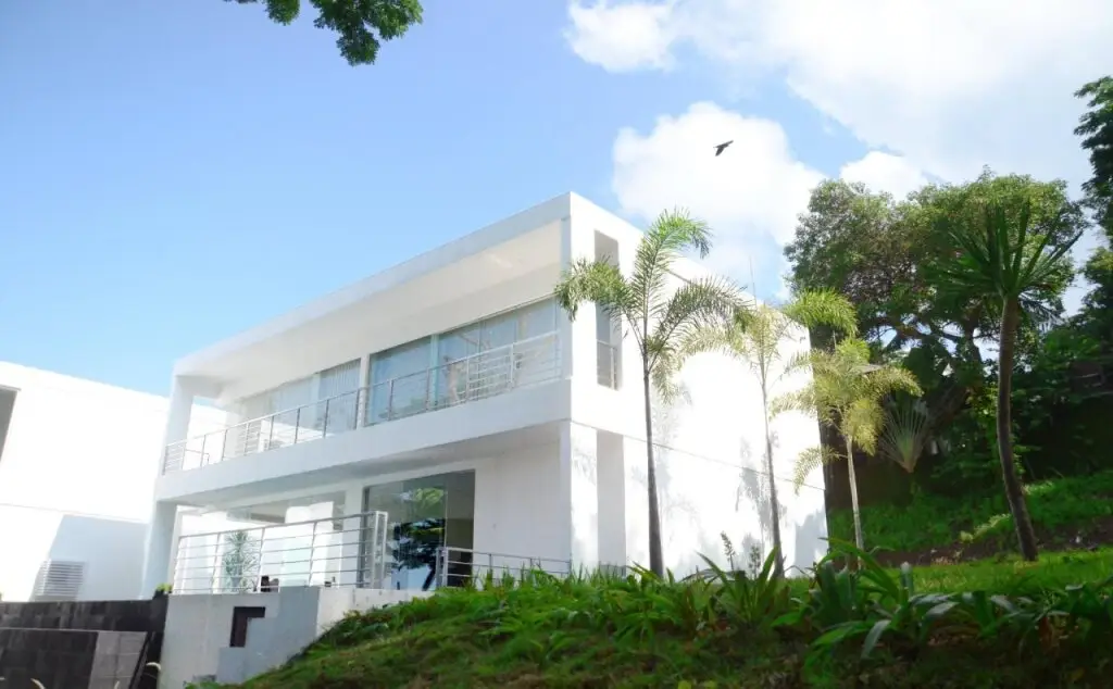 Матарам: Villa L2