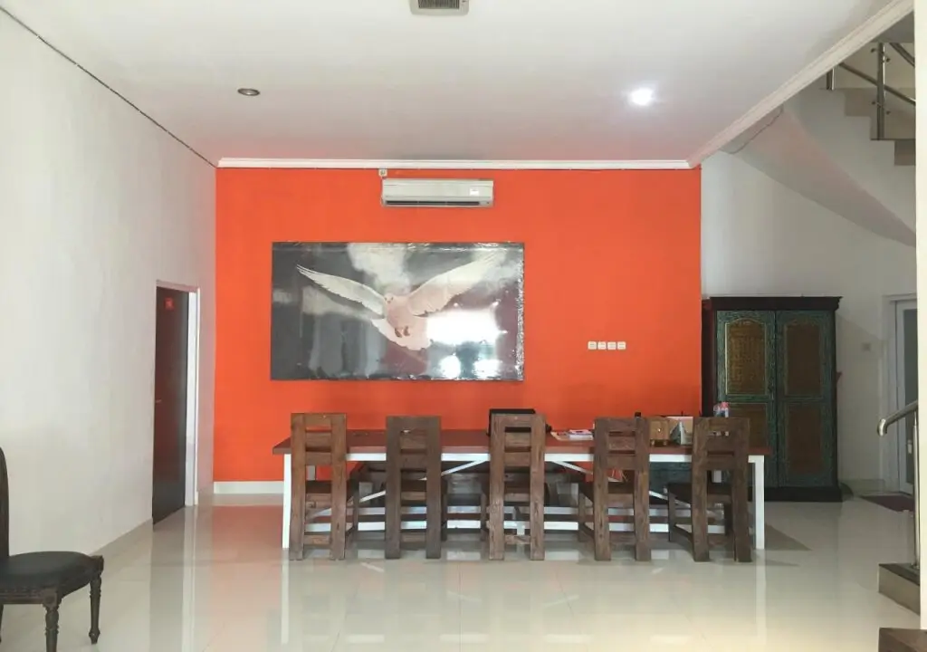 Сукавати: Florent Guest House