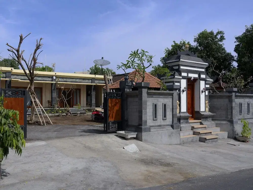 Indah Anugrah — фото 1