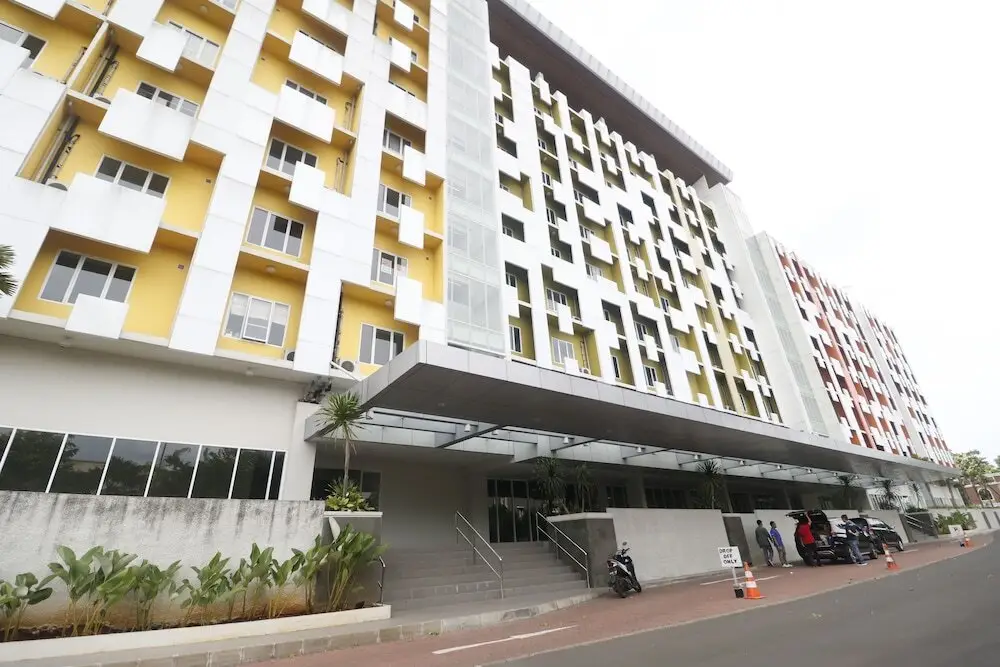 RedDoorz Apartment near Summarecon Mall Serpong — фото 1