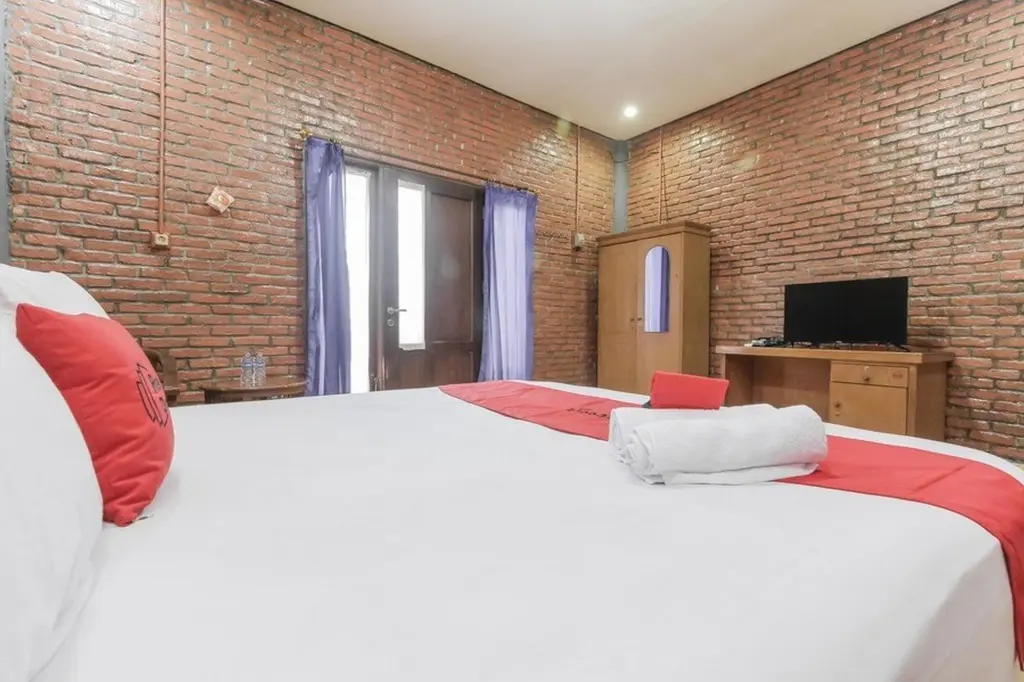 Джакарта: RedDoorz Plus @ Ampera Raya