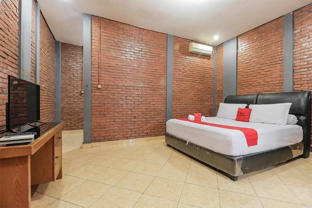 Джакарта: RedDoorz Plus @ Ampera Raya