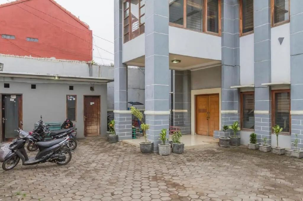 Сумеданг: RedDoorz near Jatinangor Town Square