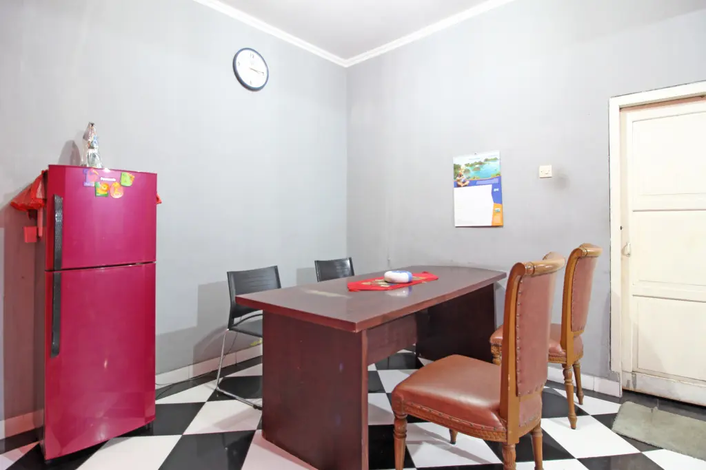 Депок: RedDoorz near Terminal Condong Catur