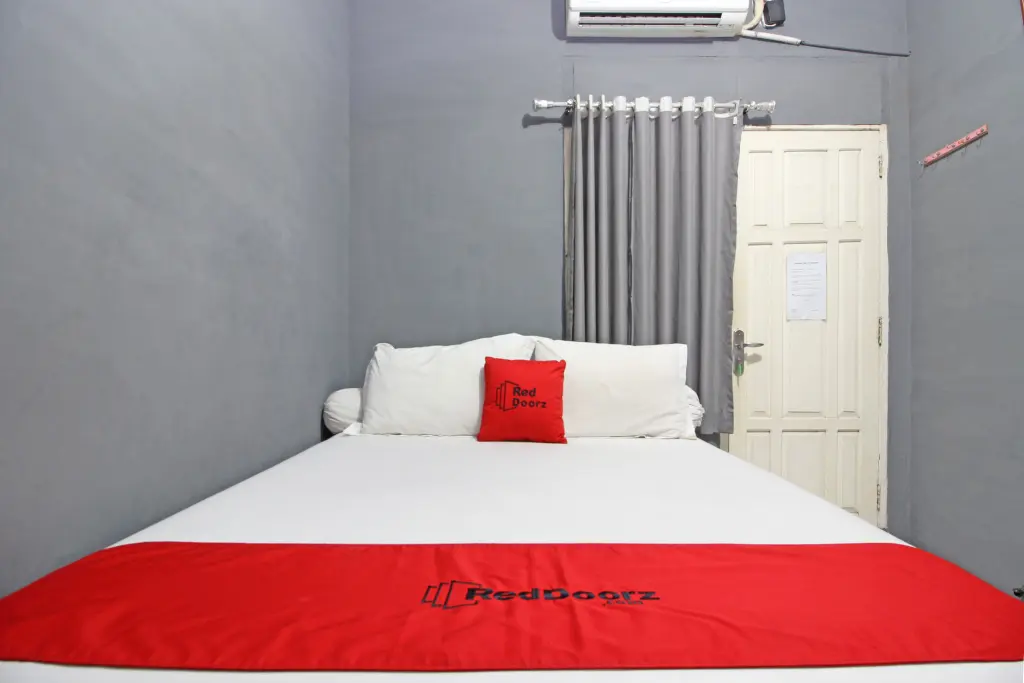 Депок: RedDoorz near Terminal Condong Catur