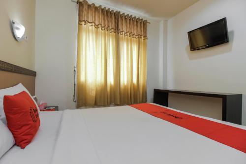 Палембанг: RedDoorz Plus near Palembang Trade Center 2