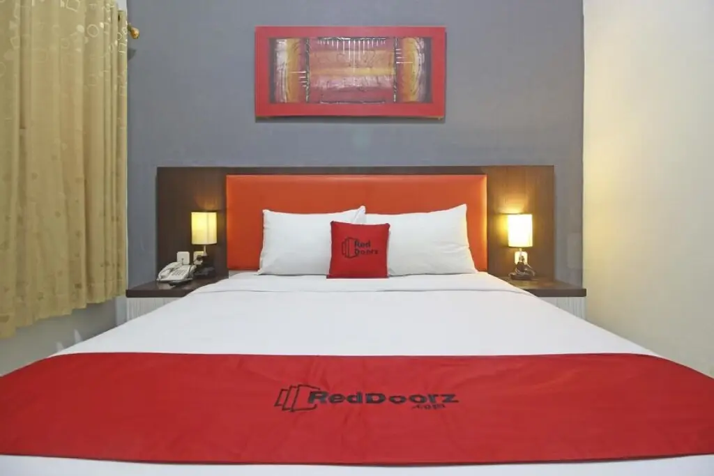 Суракарта: RedDoorz Plus near Keraton Solo