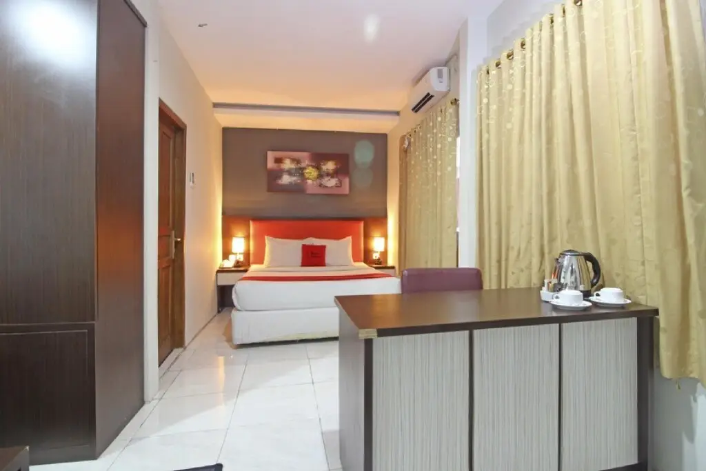 Суракарта: RedDoorz Plus near Keraton Solo