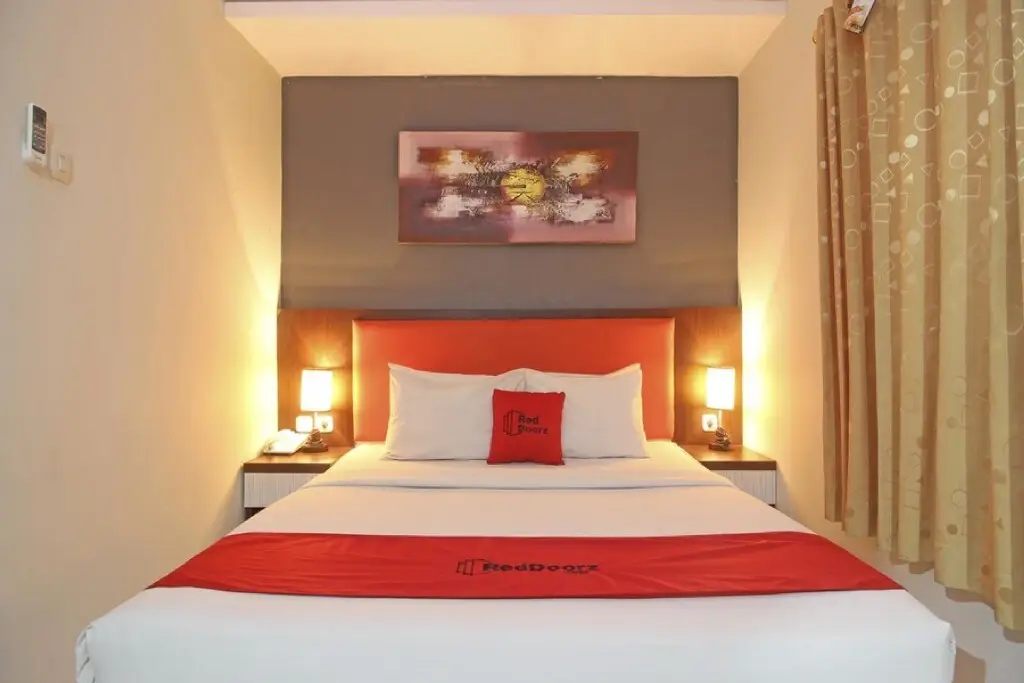 Суракарта: RedDoorz Plus near Keraton Solo