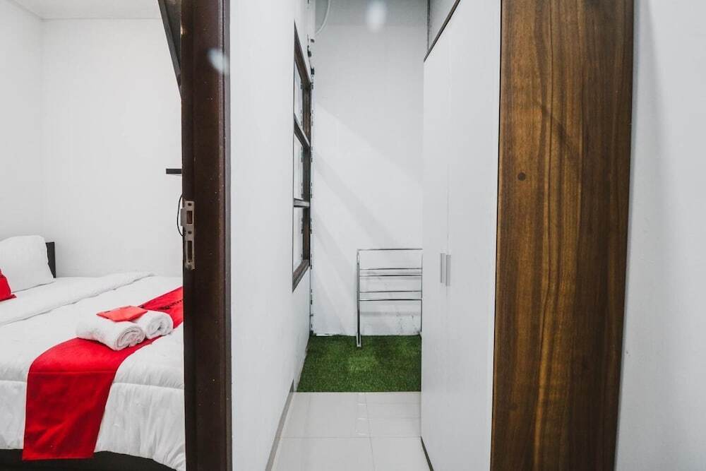 Депок: RedDoorz @ Limo Depok