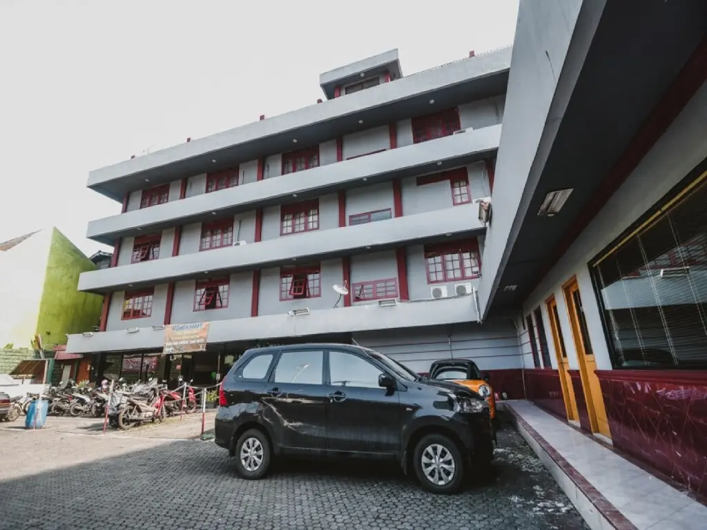 Джакарта: RedDoorz Plus near Senen 2