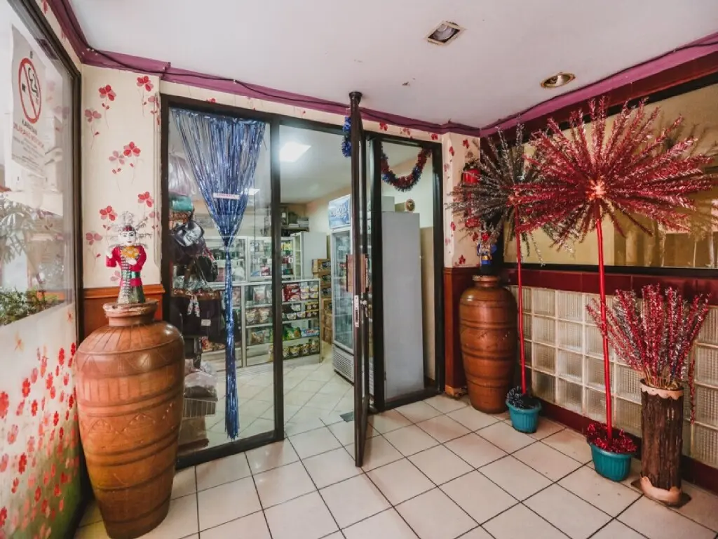 Джакарта: RedDoorz Plus near Senen 2