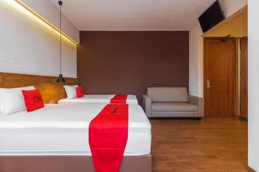 Южный Тангеранг: RedDoorz Plus @ CBD Bintaro