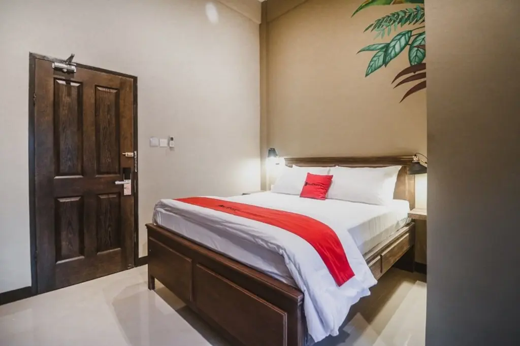 Джакарта: RedDoorz Plus near Mall Slipi Jaya