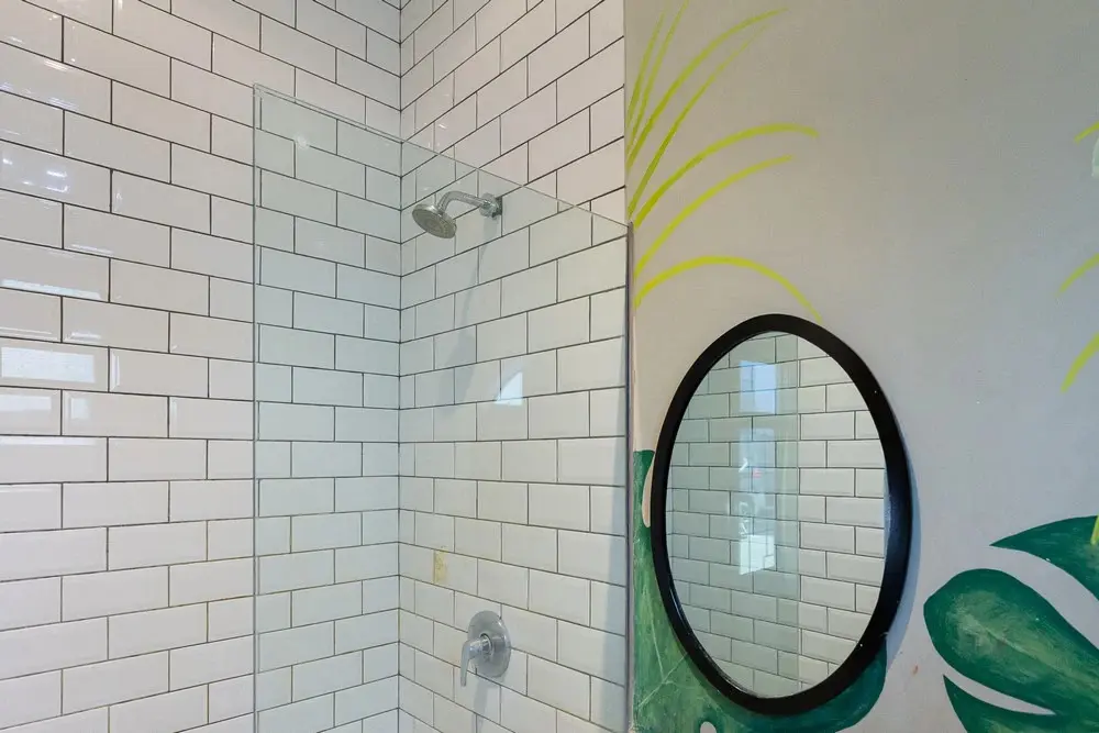 Джакарта: RedDoorz Plus near Mall Slipi Jaya