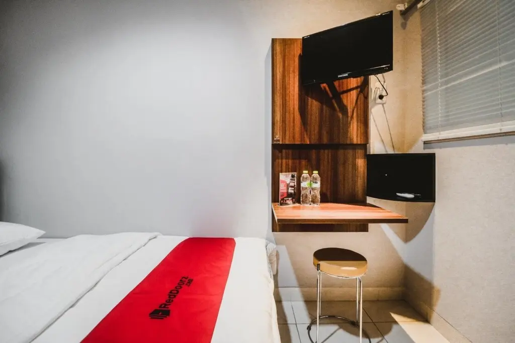 Джакарта: RedDoorz near Kebon Jeruk Jakarta