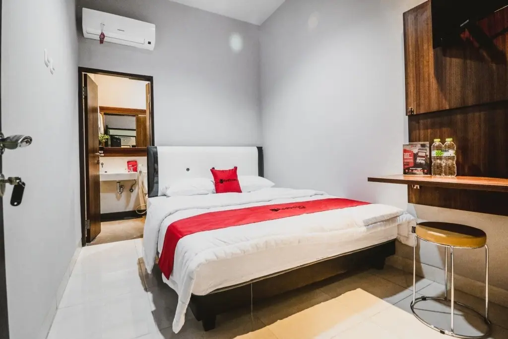 Джакарта: RedDoorz near Kebon Jeruk Jakarta