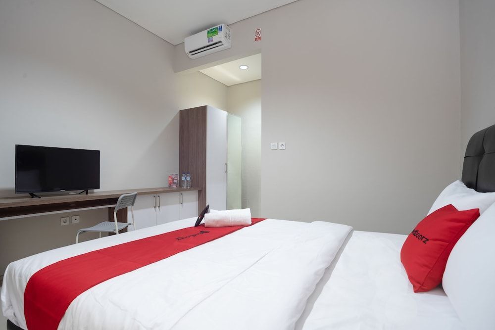 Джакарта: RedDoorz Plus near JIEXPO Kemayoran
