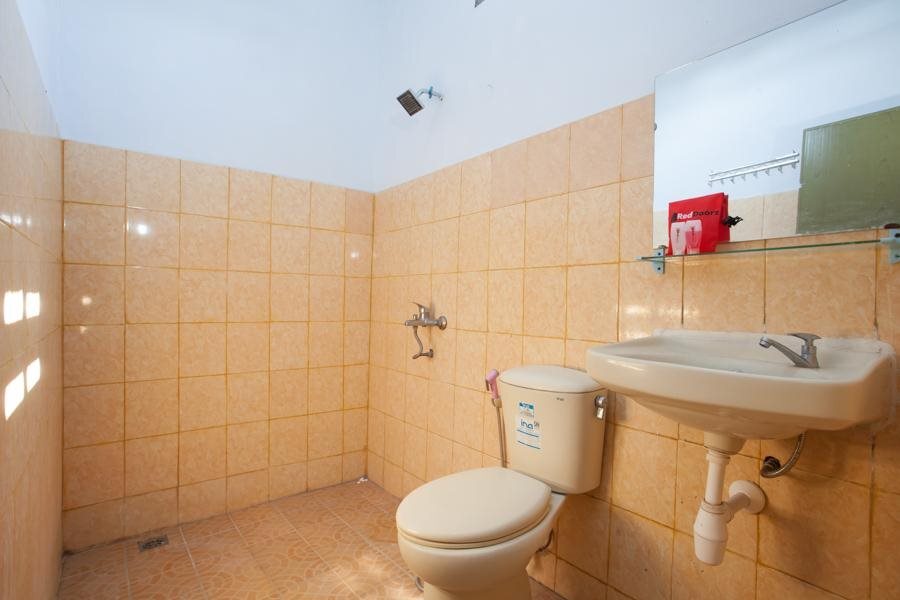 Баньюванги: RedDoorz near Stadion Diponegoro Banyuwangi