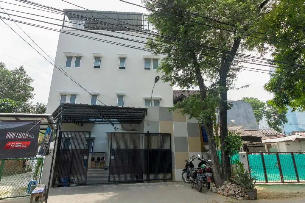 Джакарта: RedDoorz near Central Park Mall