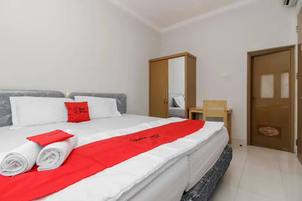 Джакарта: RedDoorz near Central Park Mall