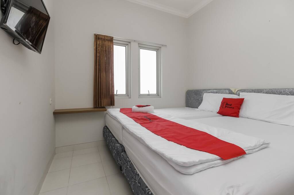 Джакарта: RedDoorz near Central Park Mall