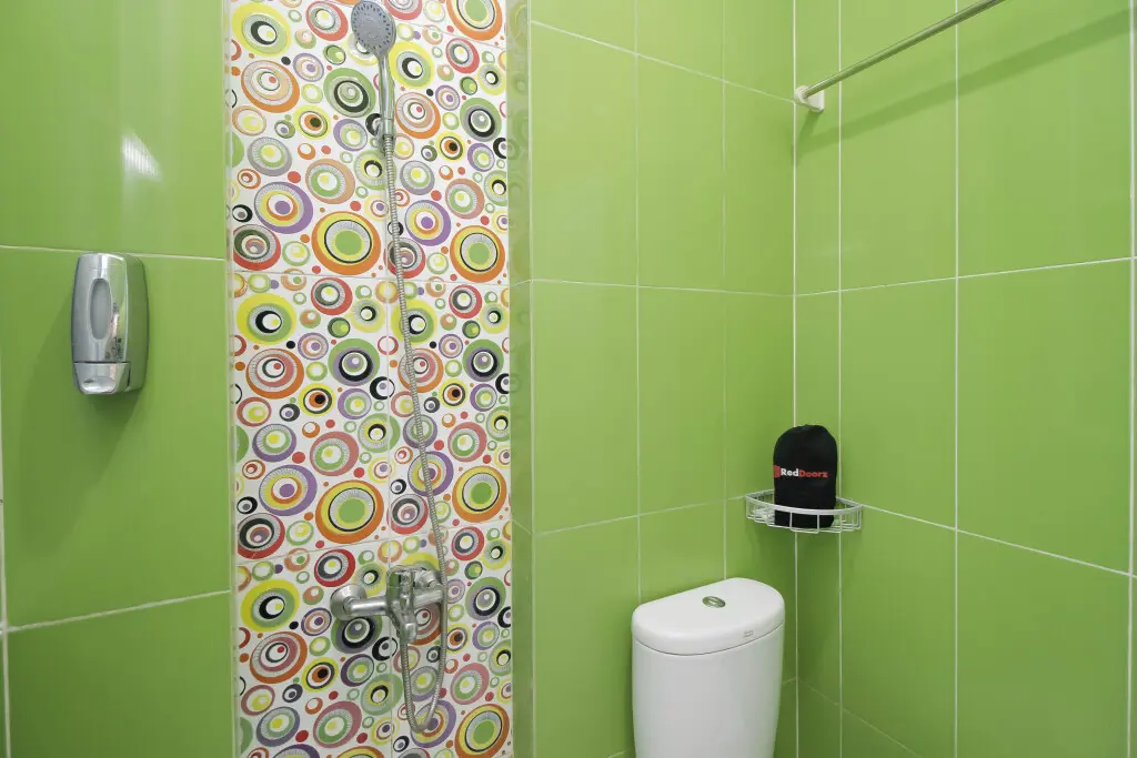 Бекаси: RedDoorz Plus near Stasiun Bekasi