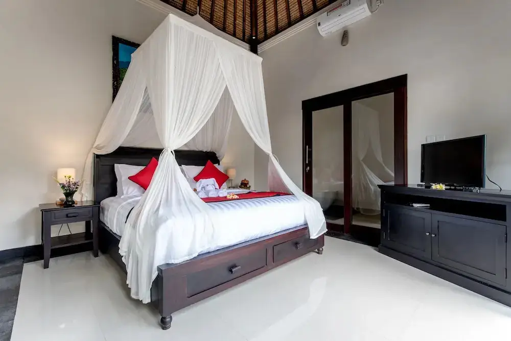 Таро: Villa Cendrawasih
