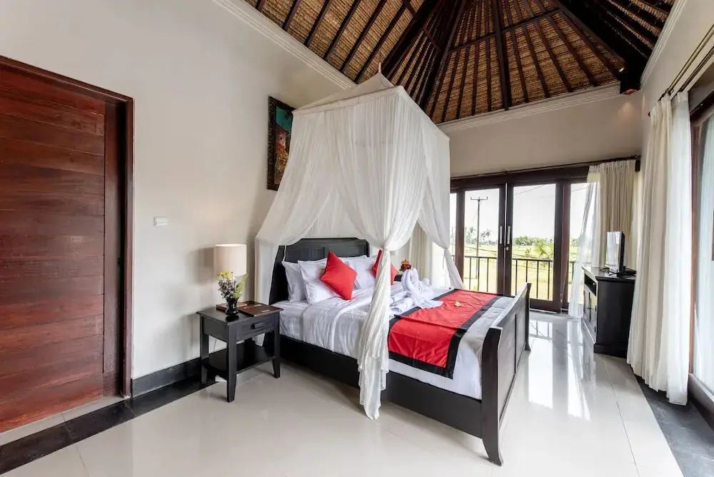 Таро: Villa Cendrawasih