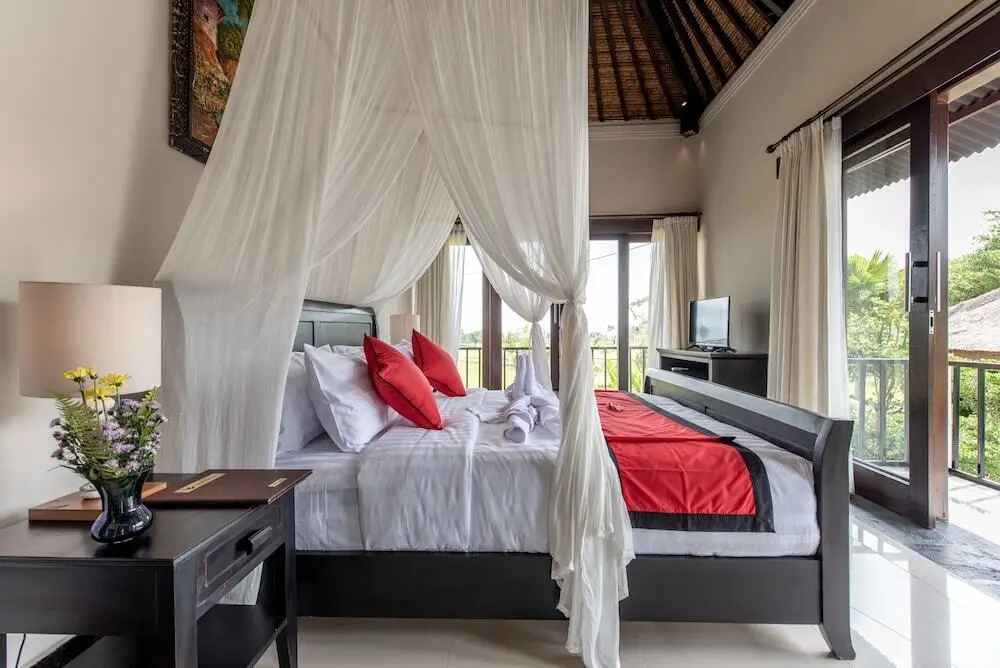 Таро: Villa Cendrawasih