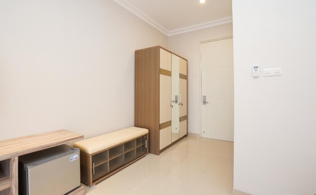 Сурабая: OYO 388 Raka Residence Syariah