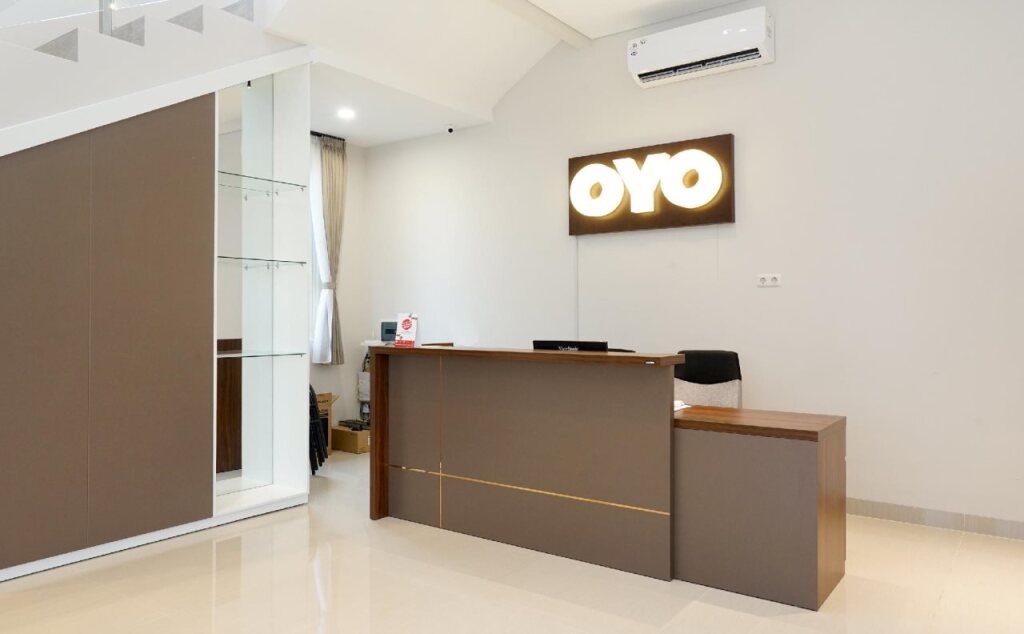 Сурабая: OYO 388 Raka Residence Syariah
