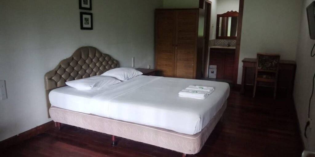 Чипанас: Hotel Taman Piknik by MyHome Hospitality