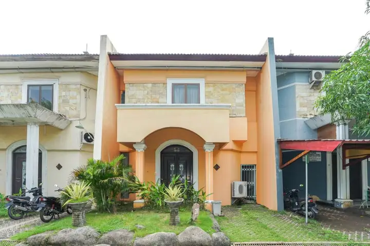 Сурабая: Istana Permata Juanda