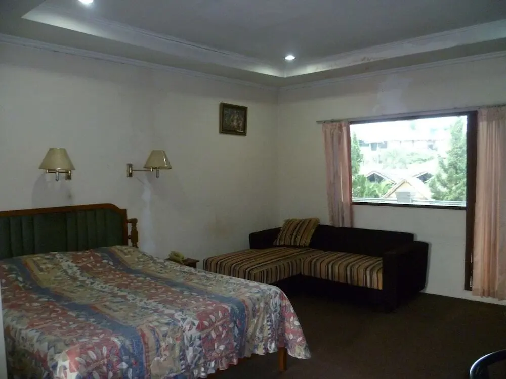 Пурвакарта: Intan Hotel by MyHome Hospitality