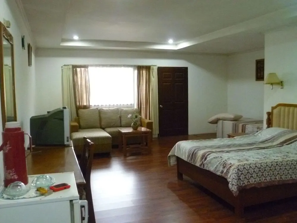 Пурвакарта: Intan Hotel by MyHome Hospitality