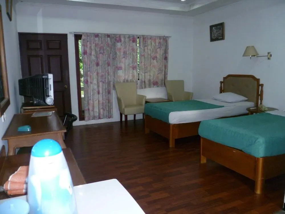 Пурвакарта: Intan Hotel by MyHome Hospitality