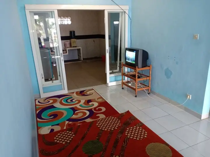Бату: Homestay Omah Seledri Batu