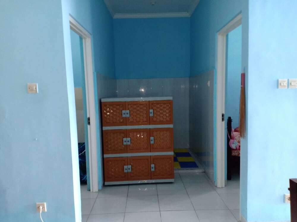 Бату: Homestay Omah Seledri Batu