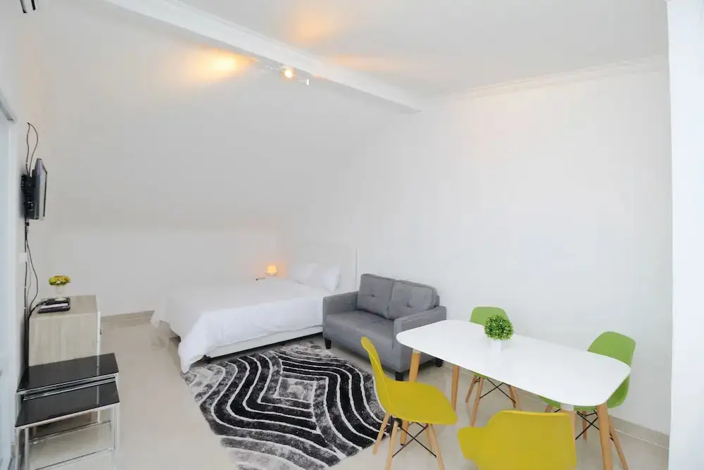 Джакарта: Sky Residence Syariah Petukangan 1