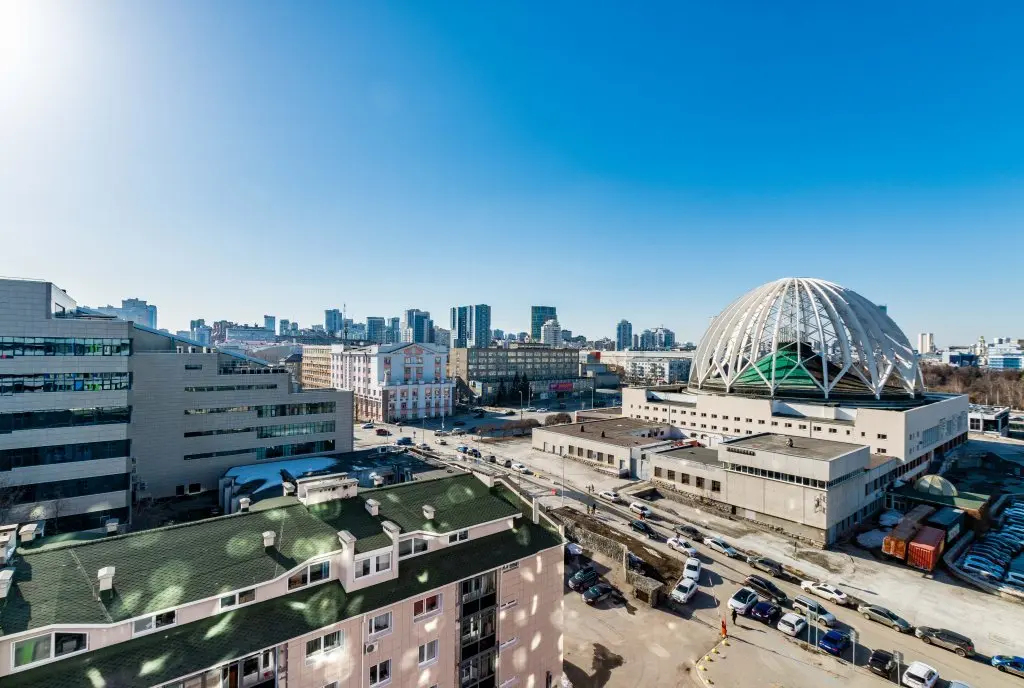 Екатеринбург: Апартаменты для 4х на Степана Разина 2 (б,10 этаж)