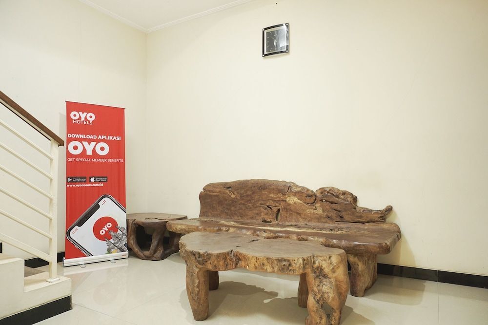 Депок: OYO 462 Nugraha Residence