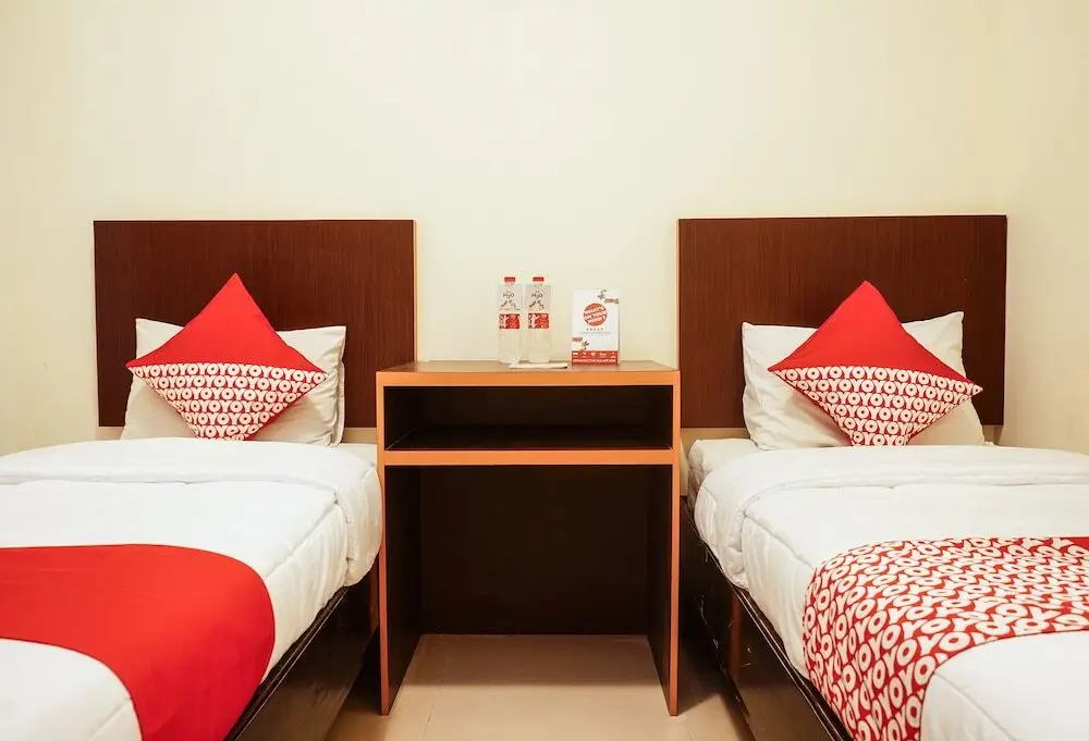 Батуретно: OYO 441 Namira Hotel Syariah