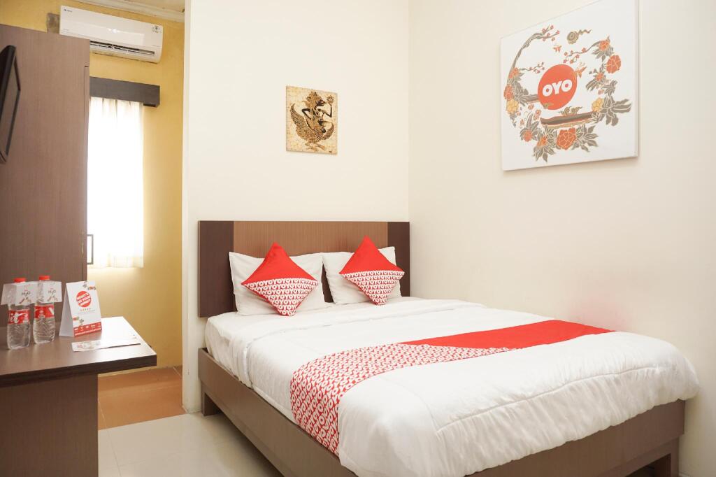 Батуретно: OYO 441 Namira Hotel Syariah
