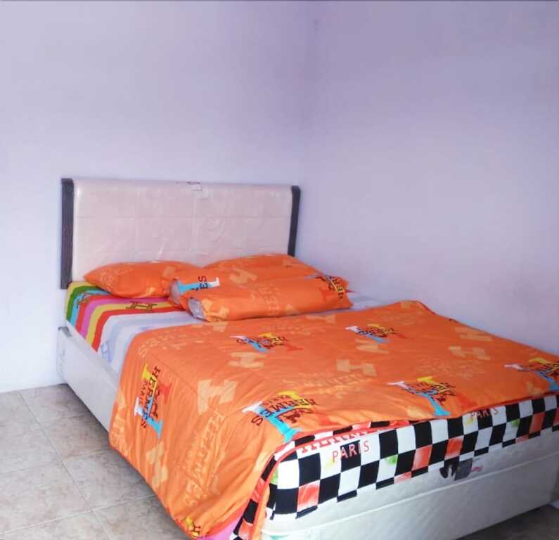 Надисари: Standard Room at Udin Homestay