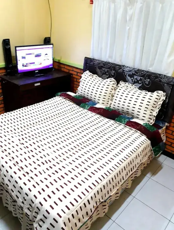 Надисари: Bromo Holiday Guesthouse