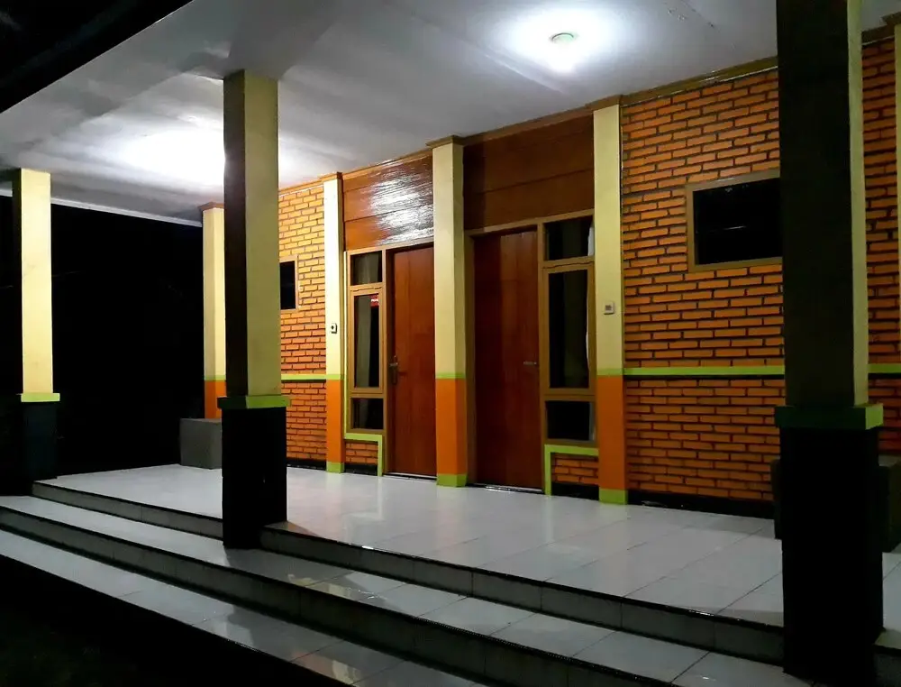 Надисари: Bromo Holiday Guesthouse
