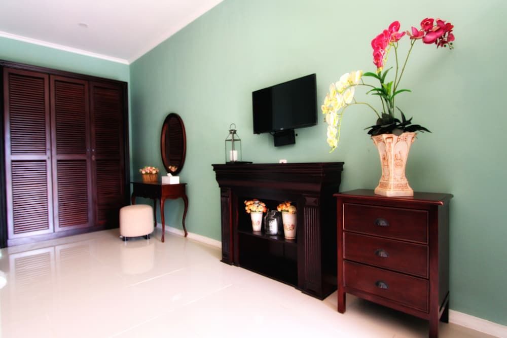 Семаранг: Omah Madam Bed & Breakfast